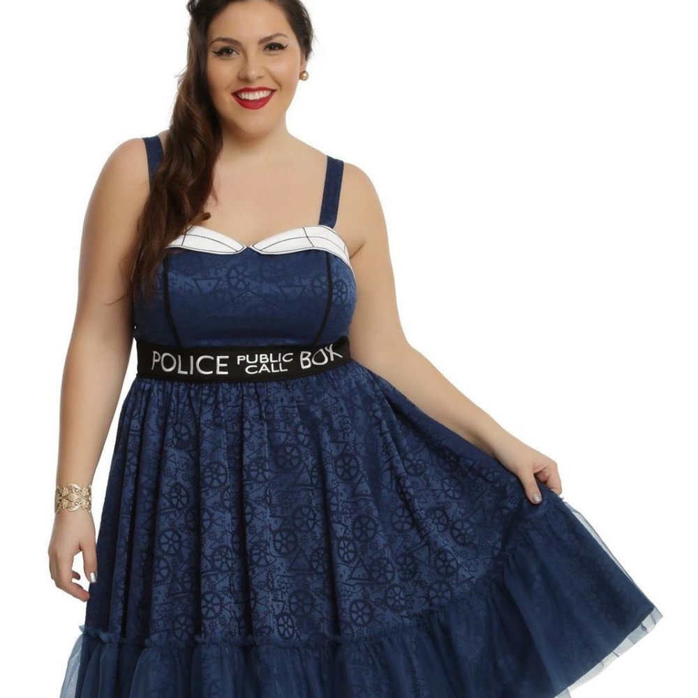 Hot Topic Dr. Who TARDIS dress— NWT— size Large— tulle beneath skirt